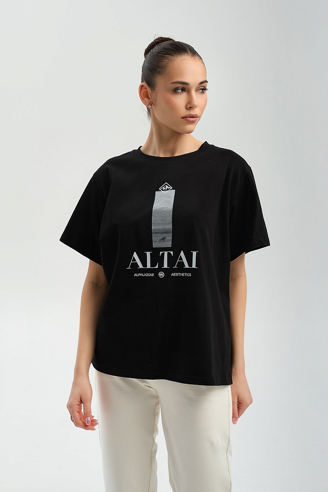 Футболка оверсайз с принтом Altai woman Черный/Кони_17914