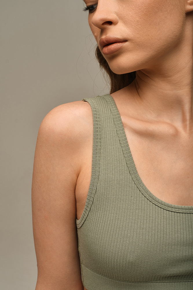 Топ трикотажный в рубчик Flat Олива_15839