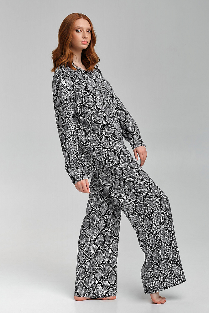 Прямые брюки из струящегося штапеля   Pretty Змея_8818