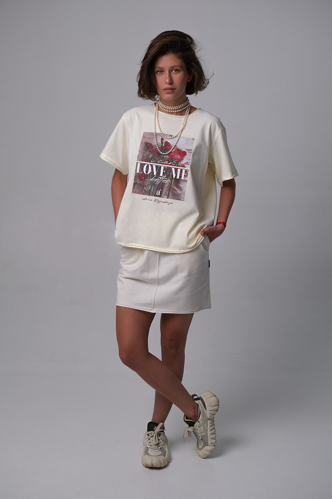 Футболка оверсайз с принтом Flowers Молочный_10250