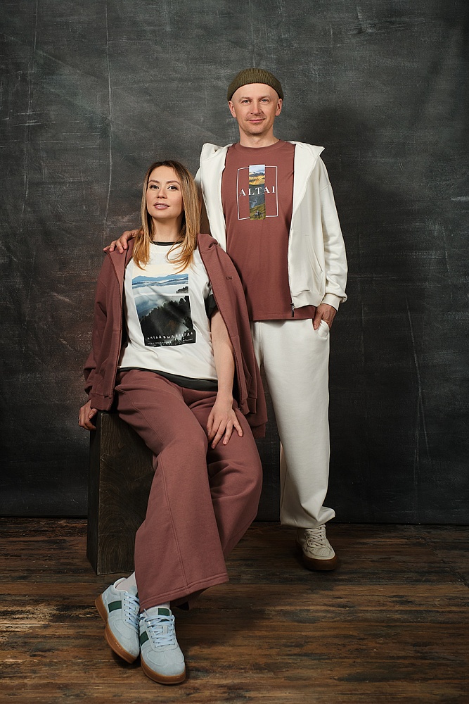 Худи на молнии из футера Путешествие по Алтаю Экрю/Бабырган_19514