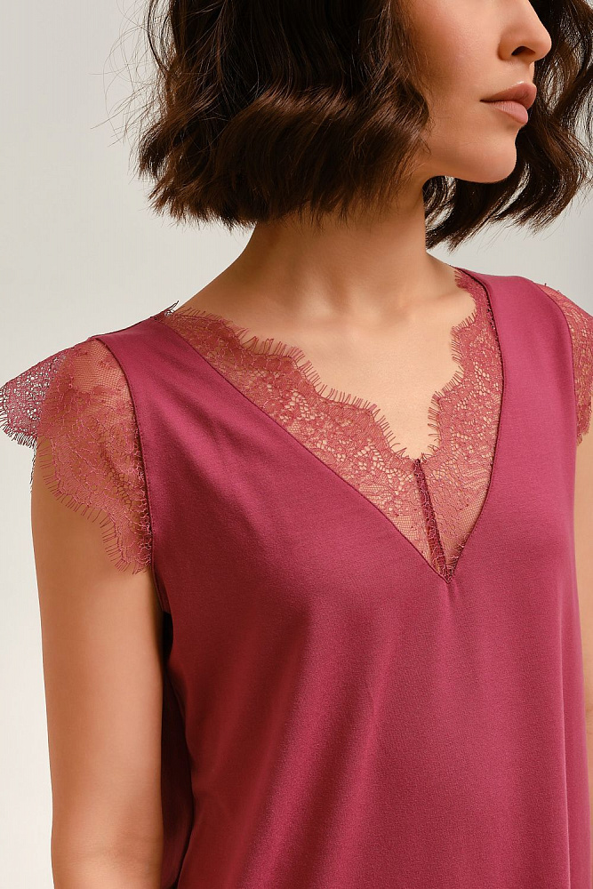 Майка из вискозы с кружевом Lili Малиновый_12648