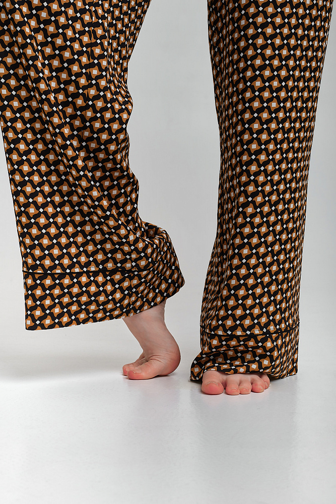 Прямые брюки из струящегося штапеля   Pretty Геометрия_9078