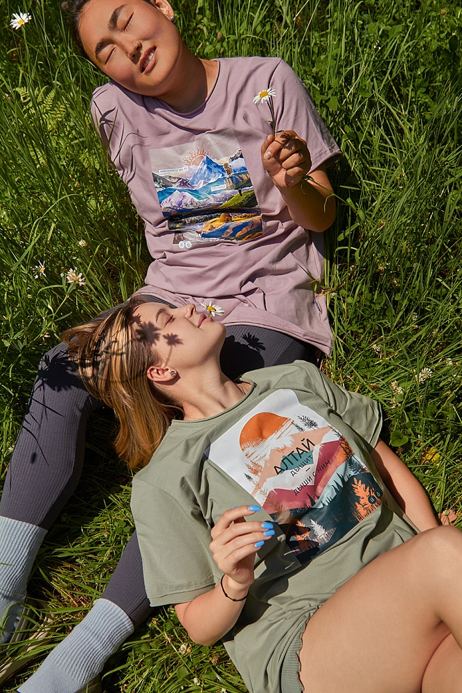 Футболка оверсайз удлиненная Park Пудра/Цветные горы_16537