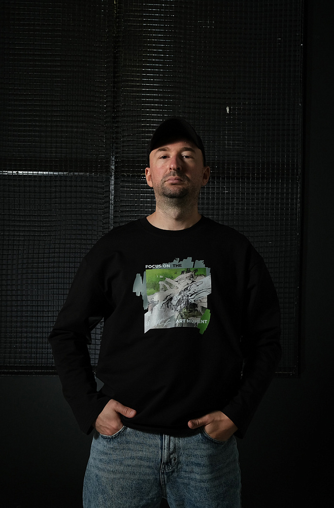 Лонгслив с принтом Art moment Черный/FOCUS_15327