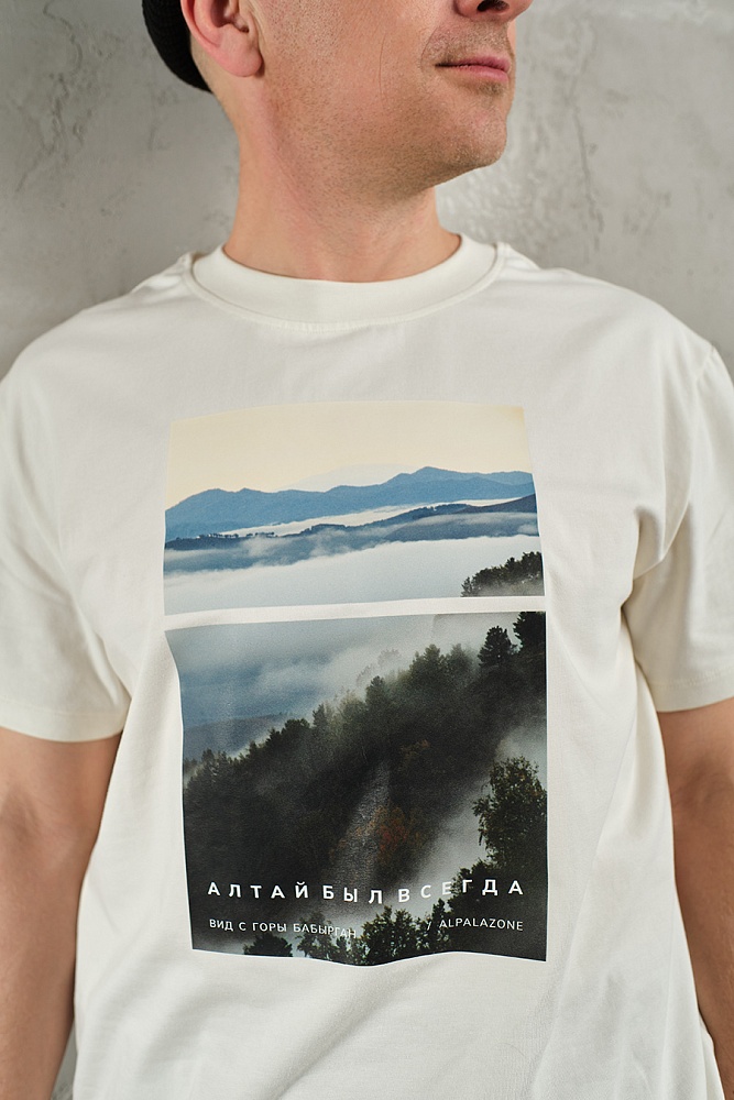 Футболка  Путешествие по Алтаю Экрю/Вид с горы Бабырган_19416