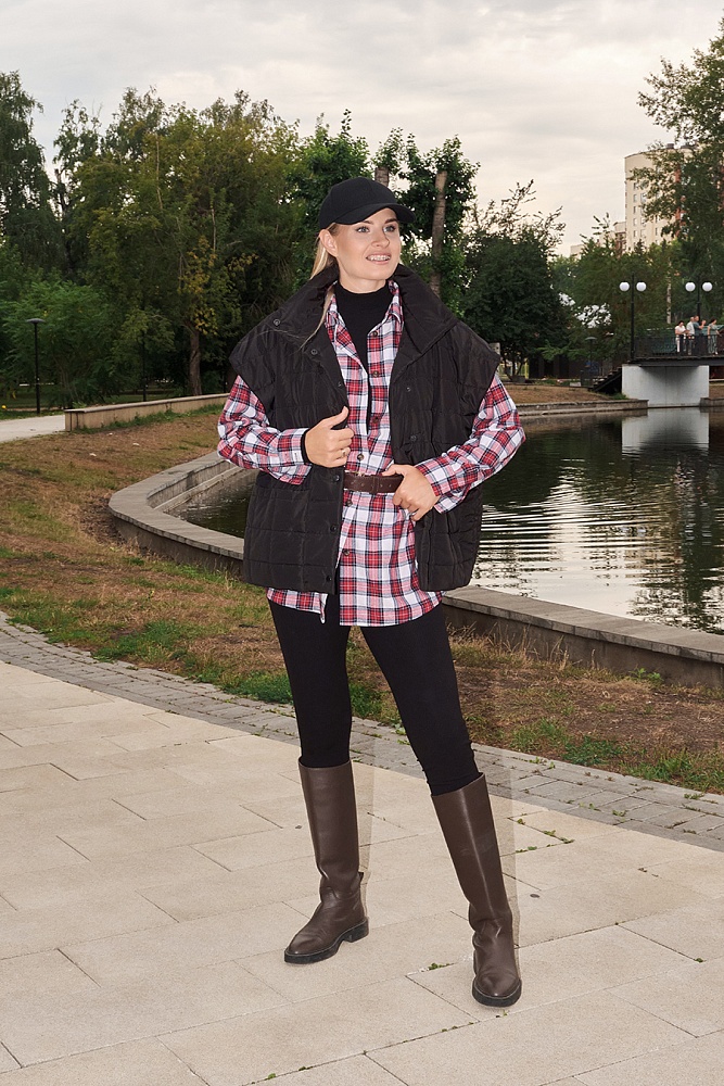 Жилет Mountains Черный_16413