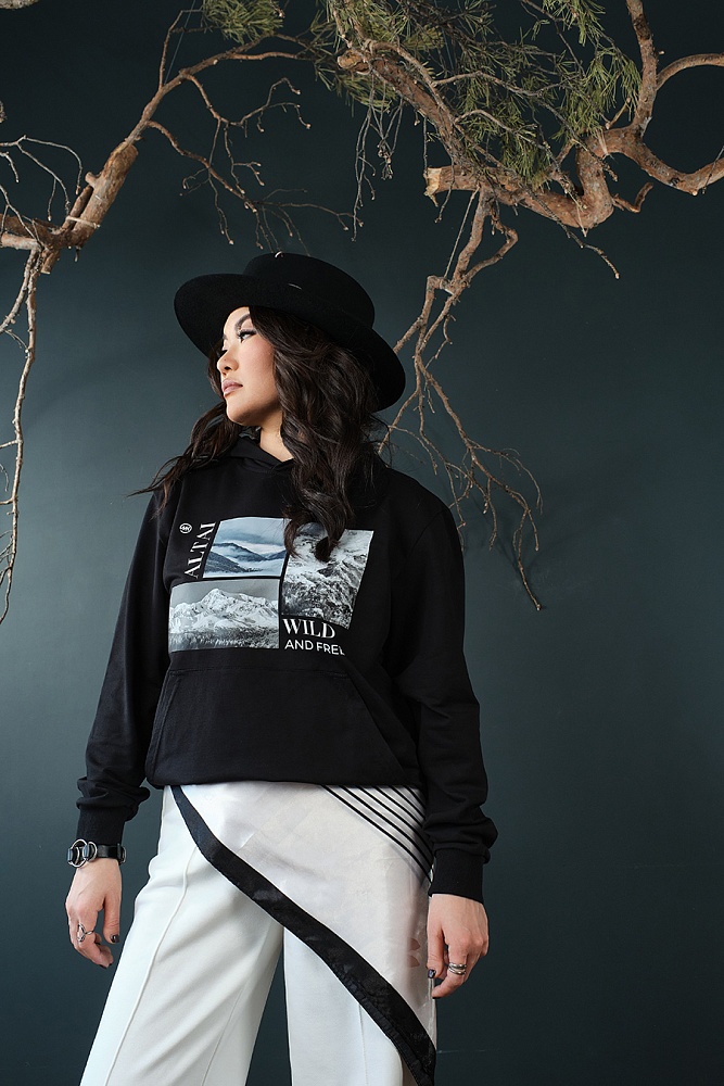 Худи из футера  Altai Черный/Горы чб_18830