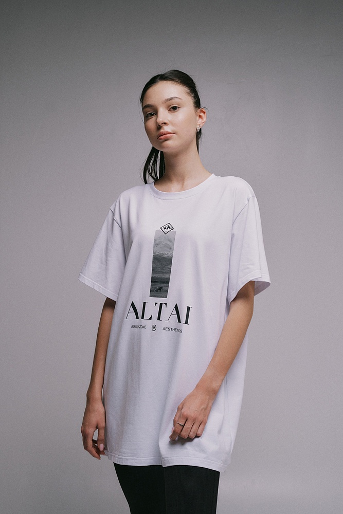 Футболка удлиненная оверсайз с принтом Altai woman Белый/Степь_17863
