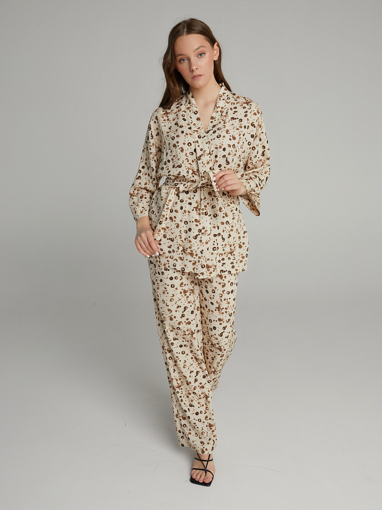 Кимоно из струящегося штапеля Pretty Леопард на бежевом_10034