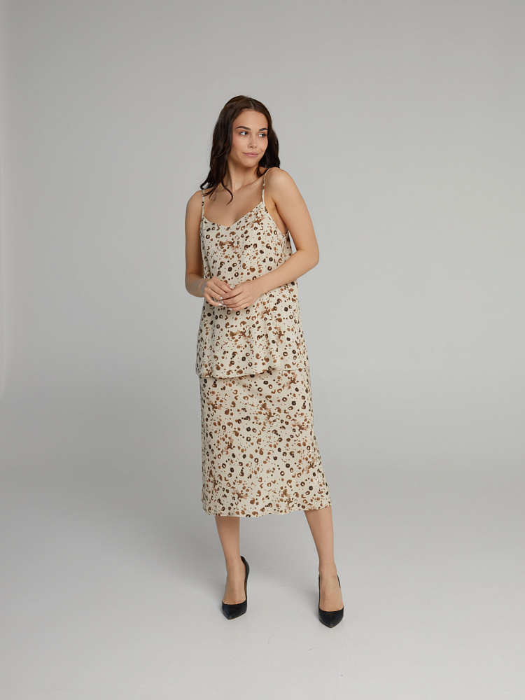 Топ из струящегося штапеля Pretty Леопард на бежевом_10008