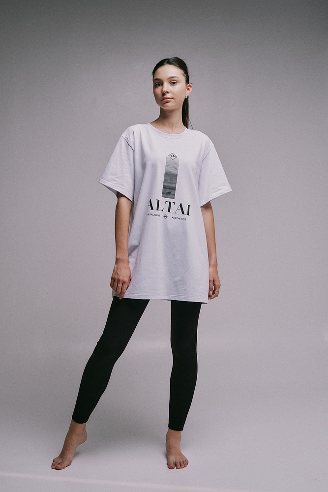 Футболка удлиненная оверсайз с принтом Altai woman Белый/Степь_17862