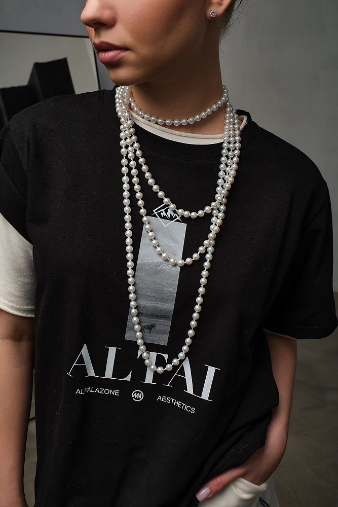 Футболка оверсайз с принтом Altai woman Черный/Кони_17917