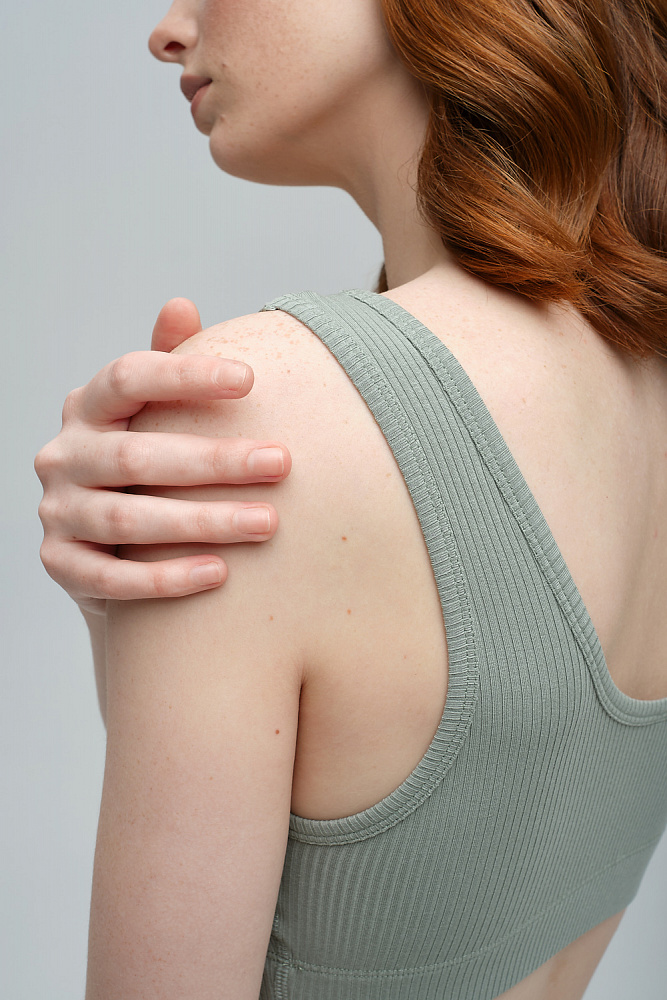 Топ зеленый трикотажный в рубчик Оливка Basic_8327