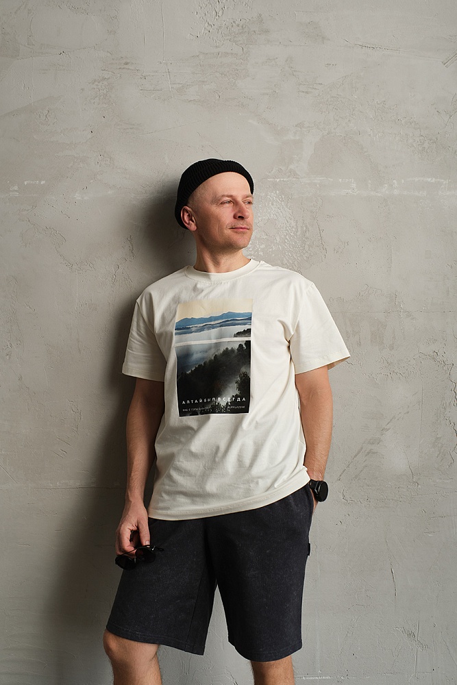 Футболка  Путешествие по Алтаю Экрю/Вид с горы Бабырган_19414