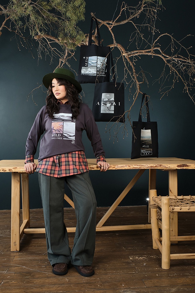 Лонгслив Altai woman Графит/Облака_18745