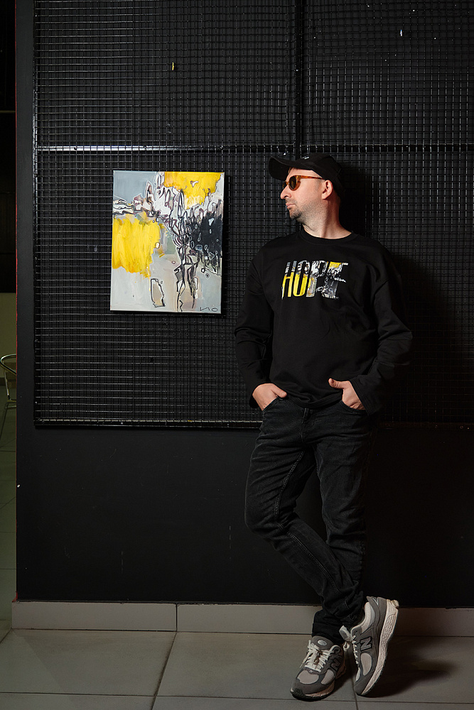 Лонгслив с принтом Art moment Черный/HOPE_15335