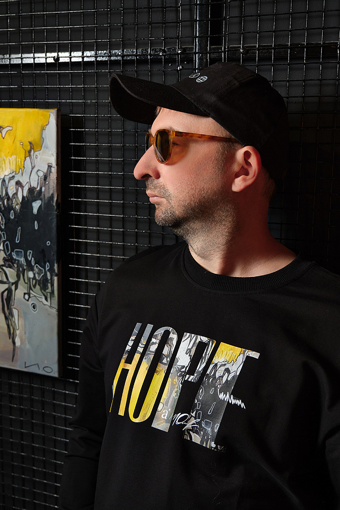 Лонгслив с принтом Art moment Черный/HOPE_15336