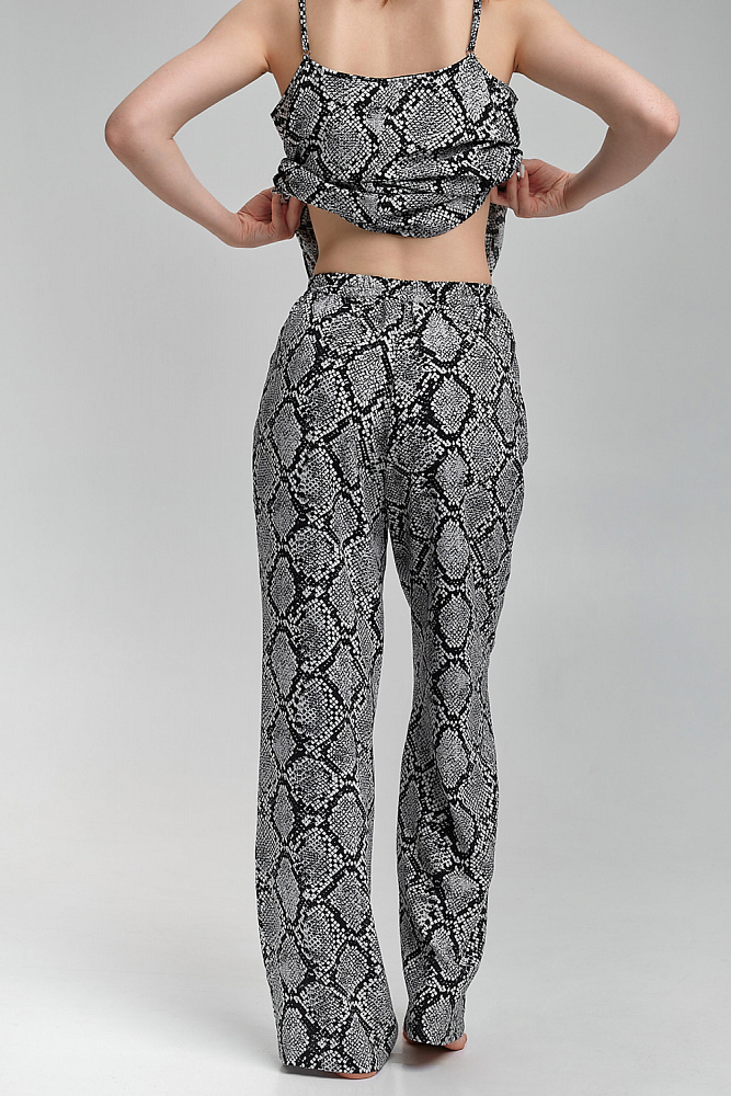 Прямые брюки из струящегося штапеля   Pretty Змея_8821