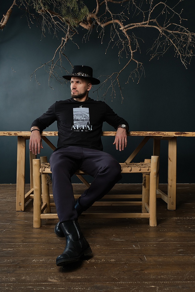 Лонгслив с принтом Altai man Черный/Дорога_18657