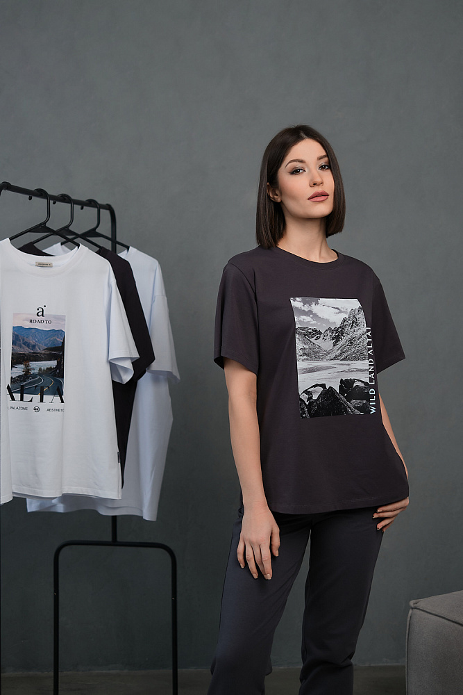 Футболка оверсайз с принтом Altai woman Графит/Скалы_13562