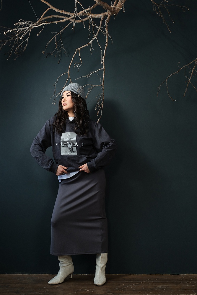 Худи из футера  Altai Серый туман/Кони_18869