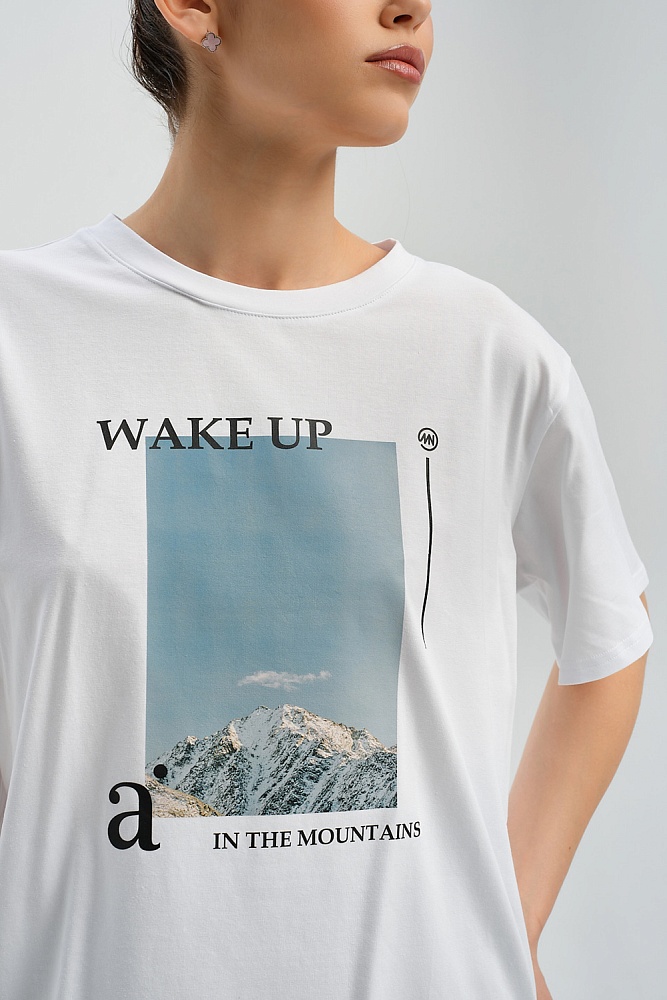 Футболка удлиненная оверсайз с принтом Altai woman Белый/Горы_17870